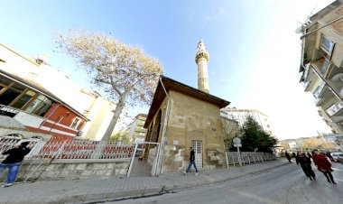 Yeni Minare Camii