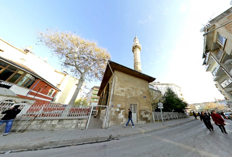 Yeni Minare Camii